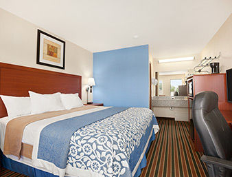 Days Inn by Wyndham Champaign/Urbana Bagian luar foto